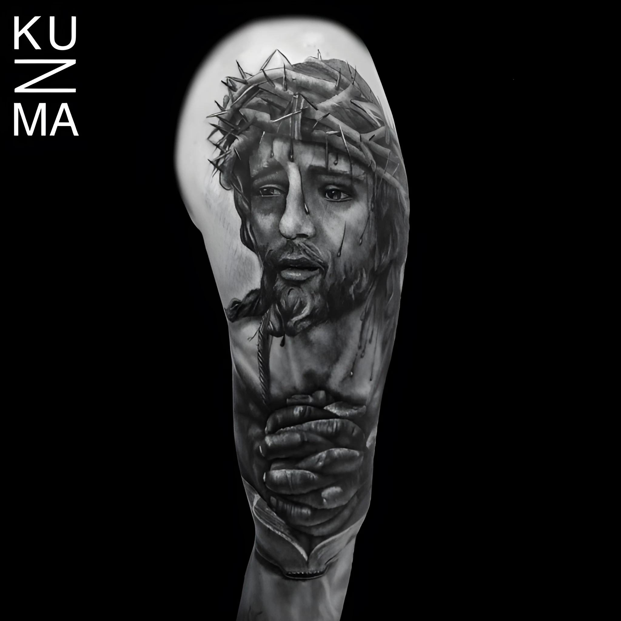 Татуировка на заказ Москва — KuzmaTattoo